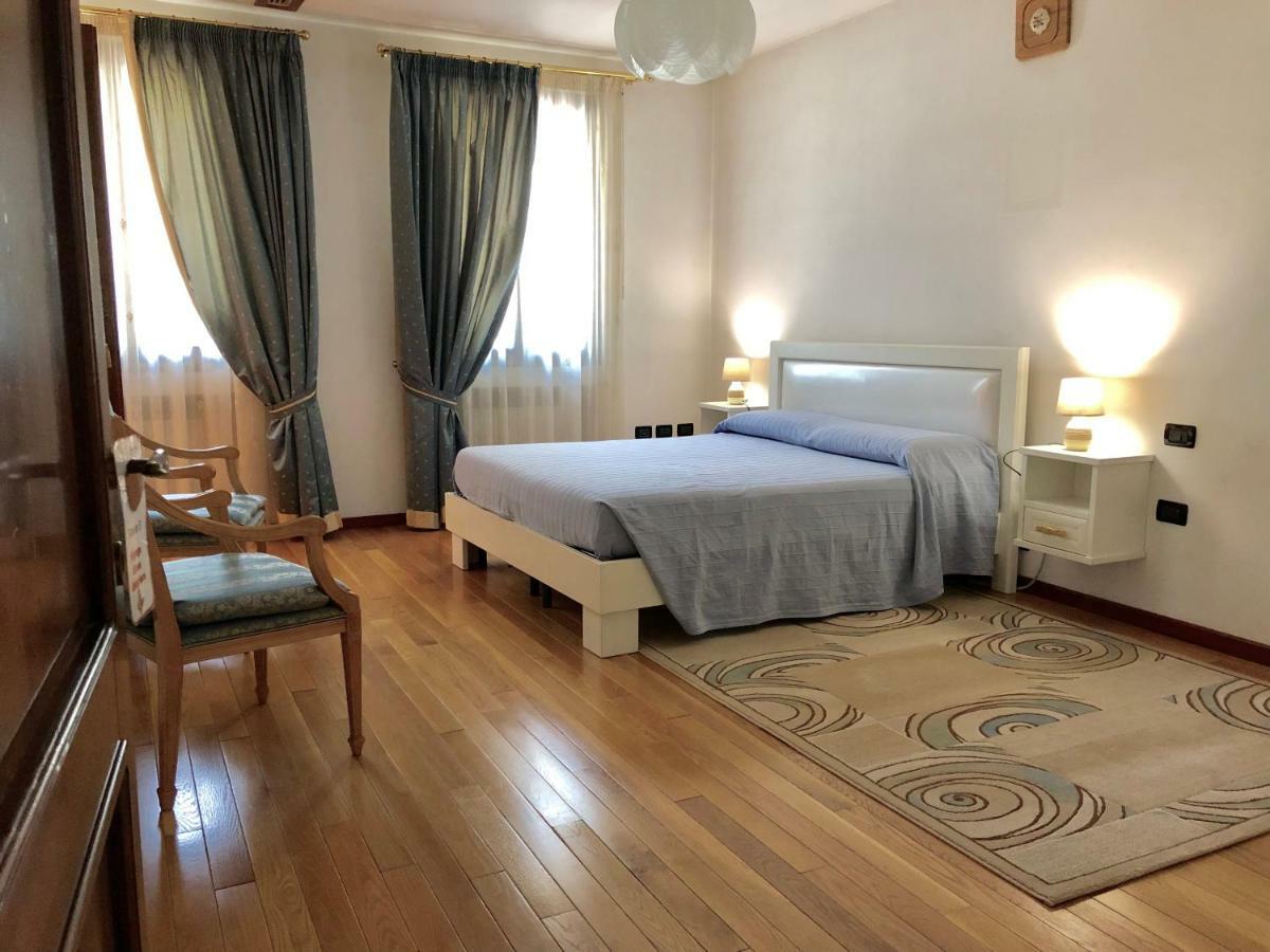 Villamoreno Merlara 외부 사진